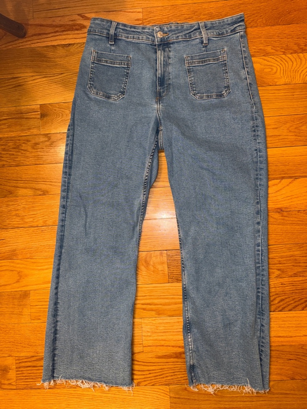 Mango Light Blue Denim Jeans with front pockets and raw hem straight leg sz 12